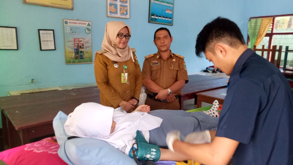 Peduli Sesama, SMANSAKA Gelar Donor Darah